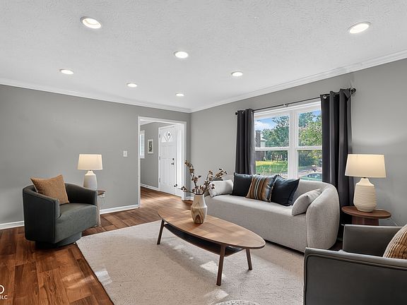5th image of 8038 Springwater Dr W
