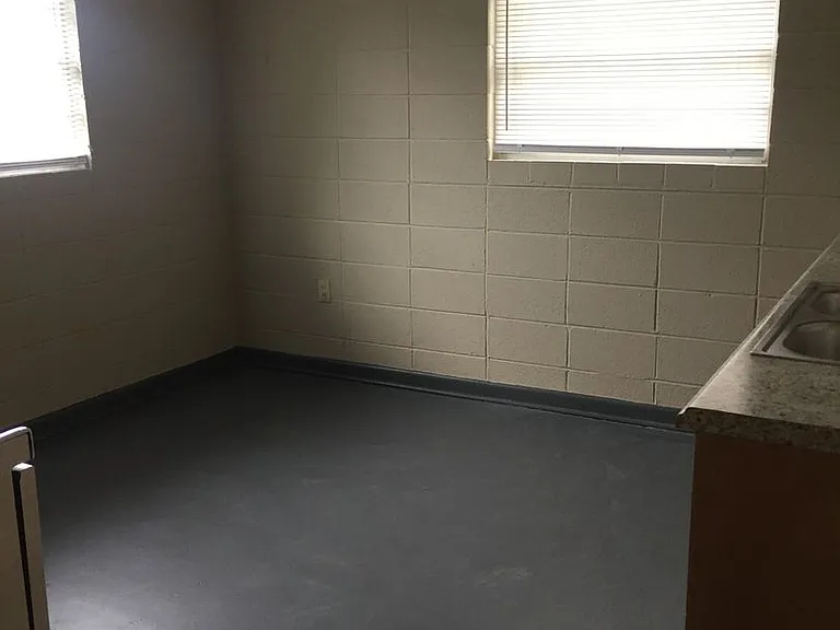408 Sierra Madre Dr — Photo 5