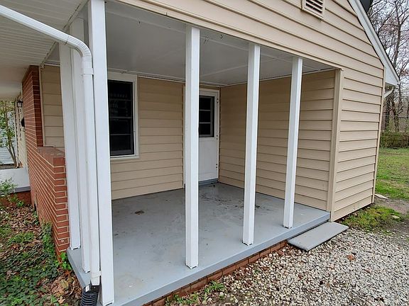 2nd image of 2707 Evergreen Dr