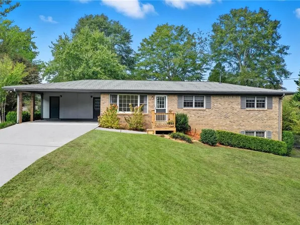 605 Embry Ln, Marietta, GA 30066