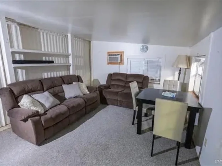 910 S Palmera Dr — Photo 11