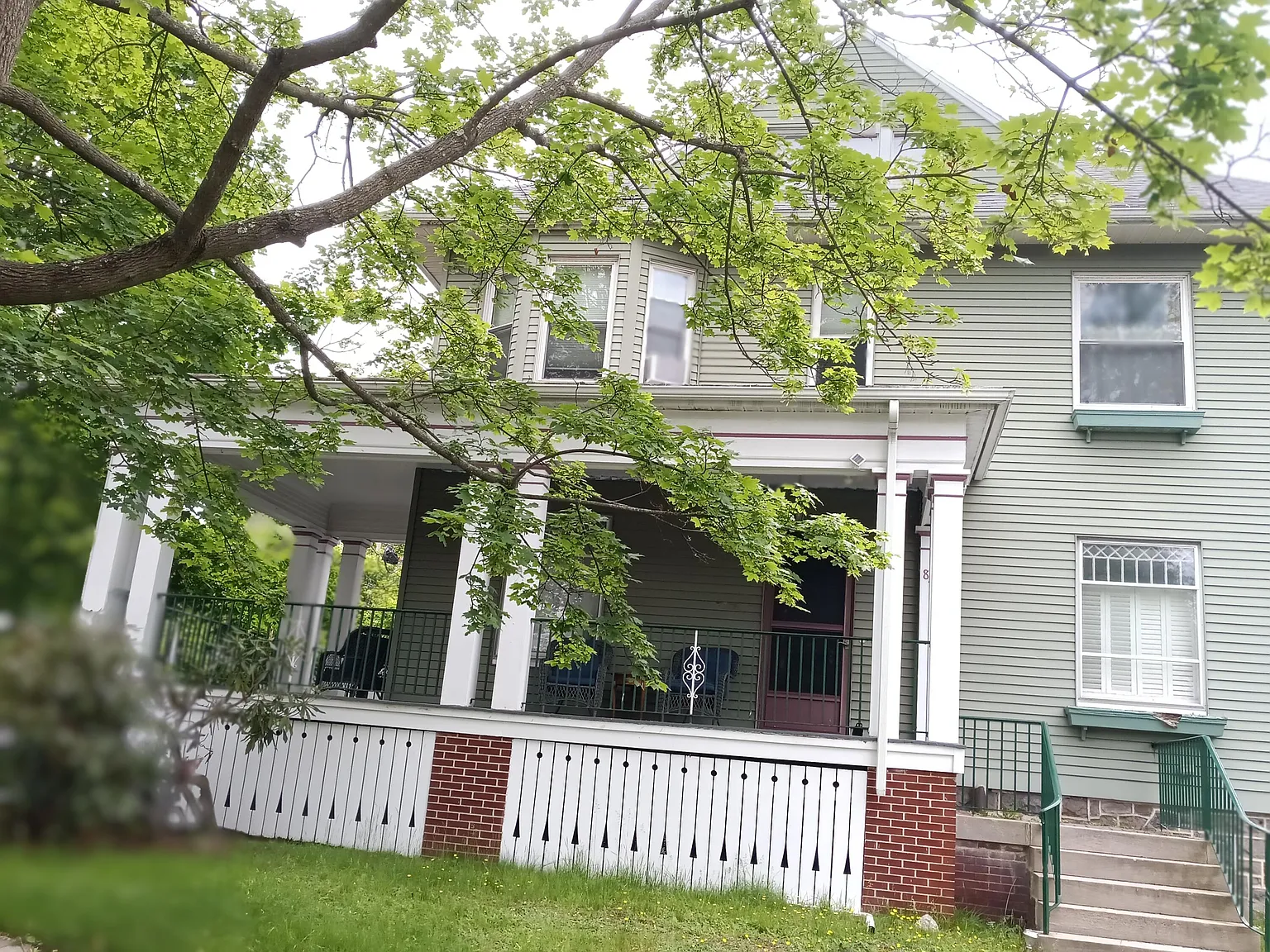 848 N Webster Ave photo 1