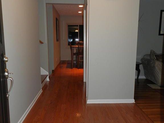 2nd image of 3541 Kingsway Dr