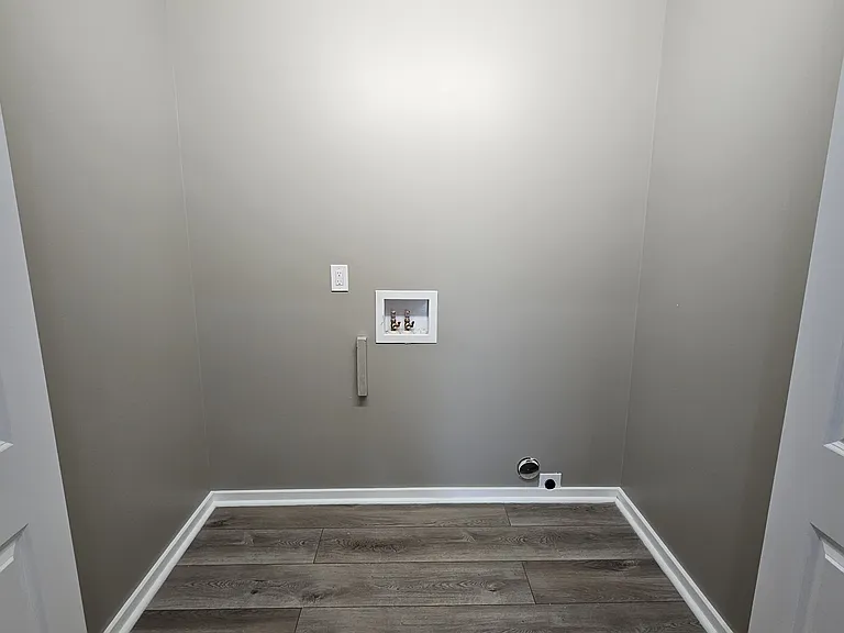 4822 Hillcrest Dr — Photo 14