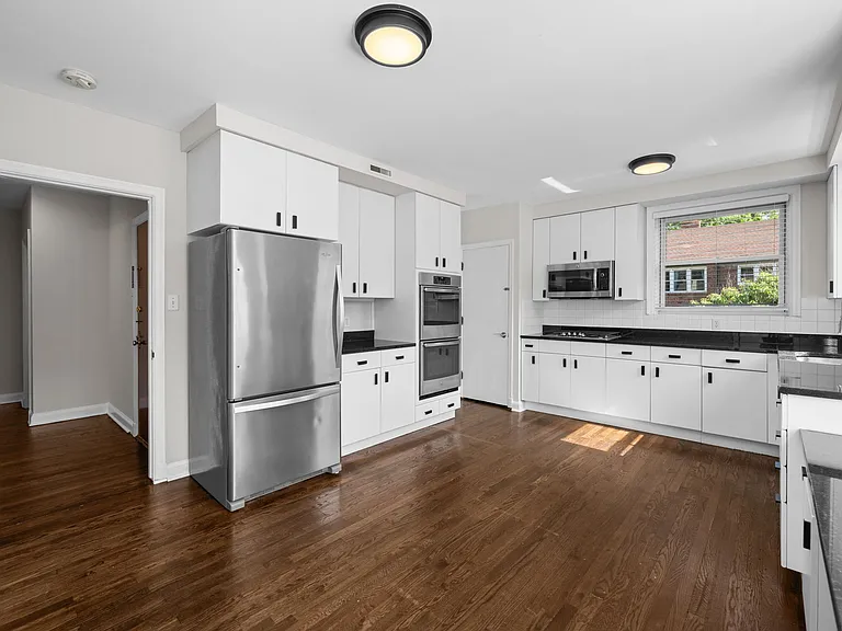 7535 Oxford Dr #2 — Photo 9