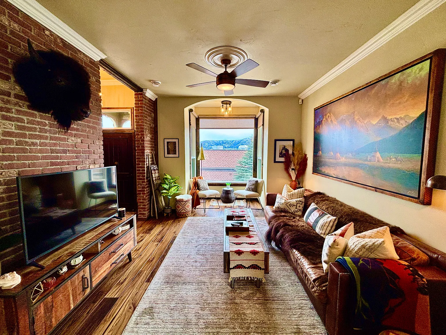 3 bed, 2.5 bath, 1800 sqft, $3,000 — Photo 2