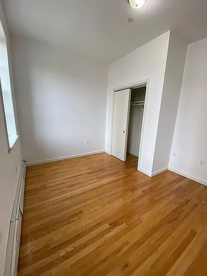 Rented by Standard Living Realty Inc | media 19