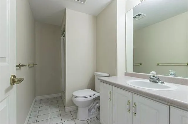 405 Erb St W #305 — Photo 10