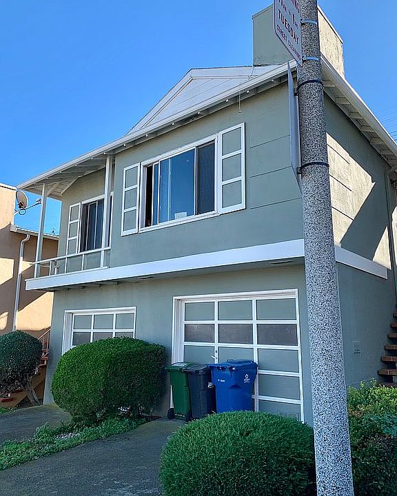 1st image of 209 Canyon Dr