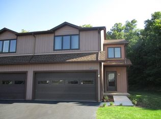 1129 Ridge Crest Dr, Victor, NY 14564