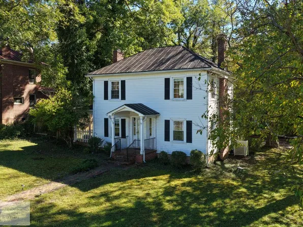 118 Whittle St, Chatham, VA 24531