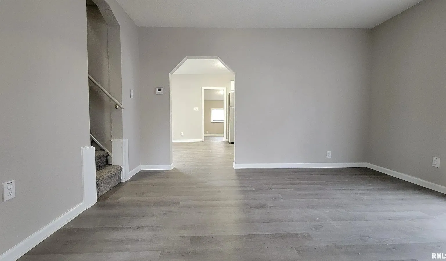 3 bed, 1.5 bath, 1677 sqft, $1,497 — Photo 3