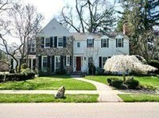 495 Tilbury Rd, Bloomfield Hills, MI 48301