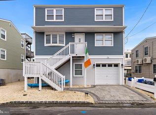 22 Mea Ln, Long Beach Township, NJ 08008