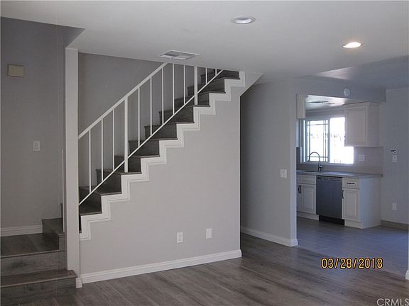 3rd image of 815 N Electric Ave