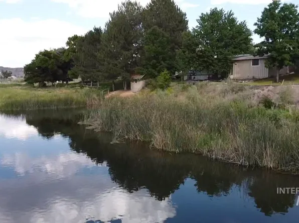 26674 River Rd, Grand View, ID 83624