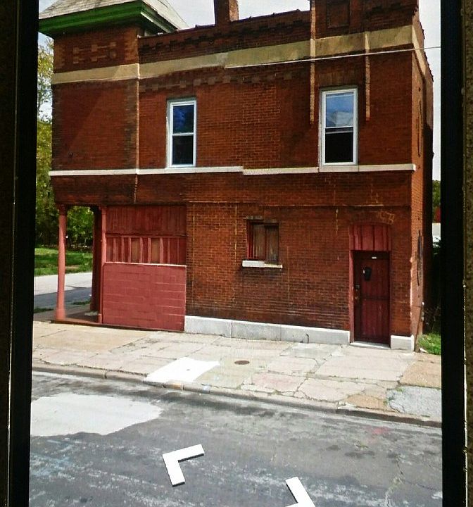 1st image of 3126 Prairie Ave