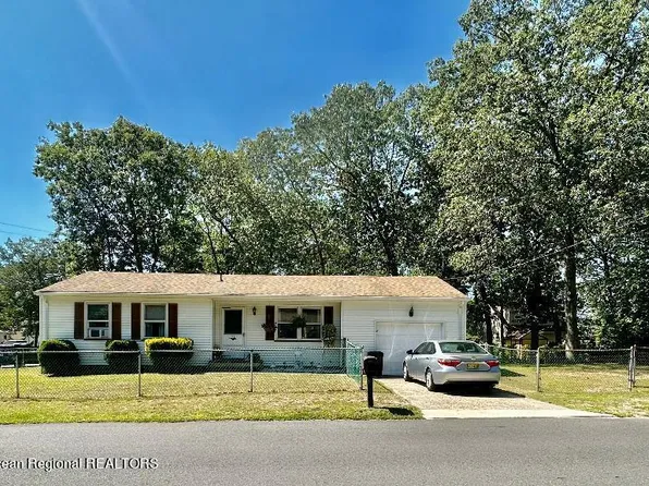 11 1st Street, Lanoka Harbor, NJ 08734