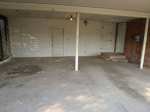 5th image of 614 S Orient St