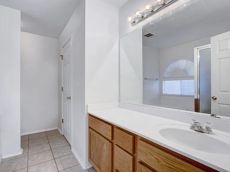 523 Granite Clf — Photo 15