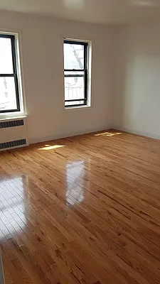 Rented by Smart NY Realty LLC | media 3