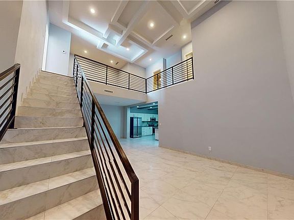 5th image of 2403 S Dominique Dr