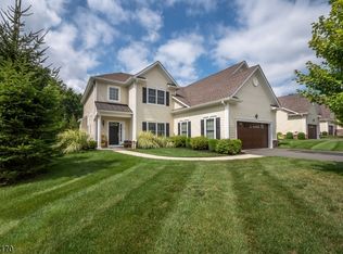 15 Country Club Dr, Mendham, NJ 07869