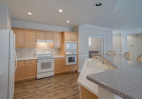 5th image of 4296 S Ironwood Dr