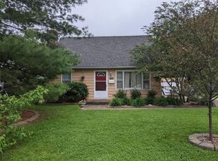 6704 SW 15th St, Des Moines, IA 50315