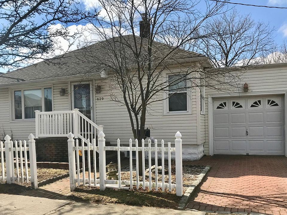 Mint home in Lindenhurst SD