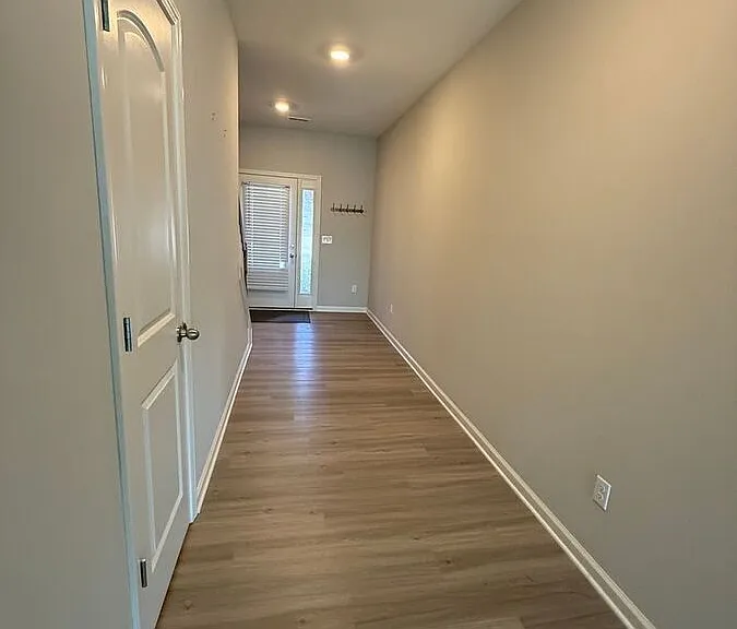 1137 Marlena Ln — Photo 4