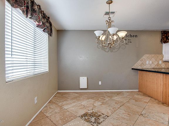 4th image of 345 W Jersey Way