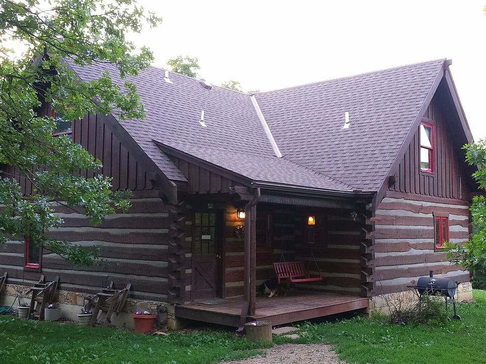 30 Acres w/ Log Cabin Home
