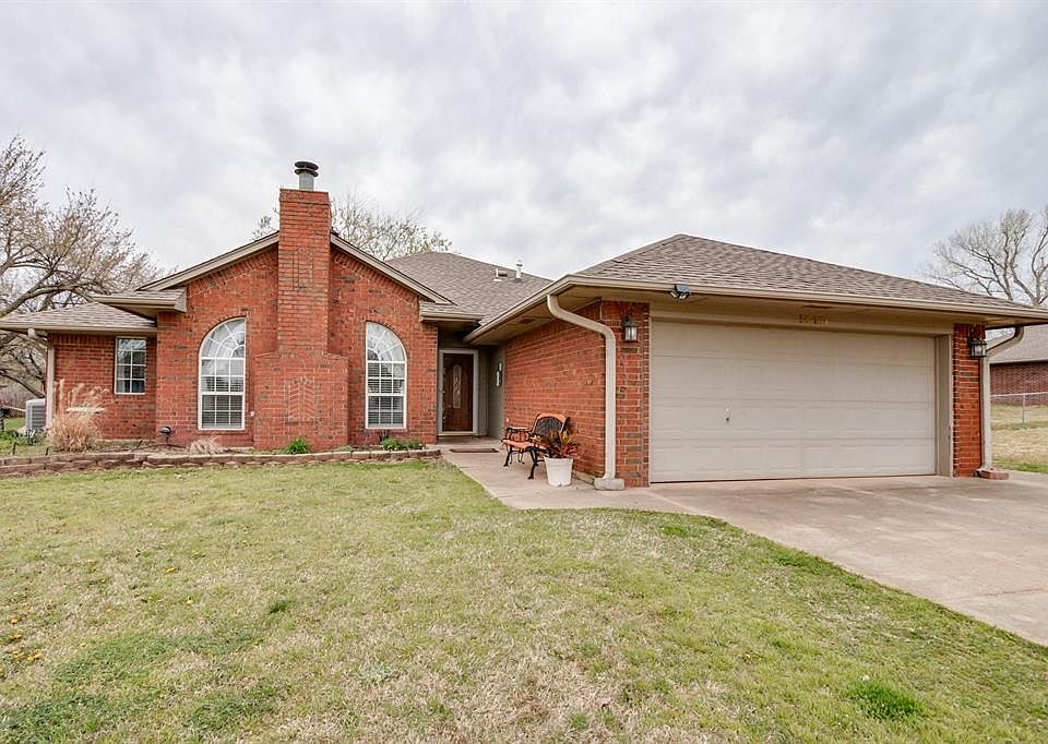 1st image of 15401 NW Cyndelyn Dr