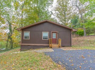 127 Creeks Bend Dr, Ringgold, GA 30736