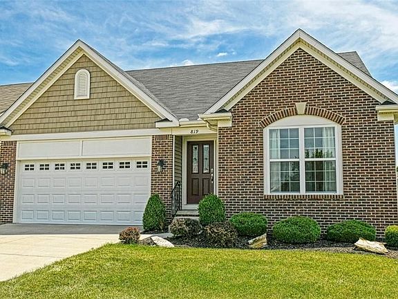 2nd image of 819 Stonewater Dr