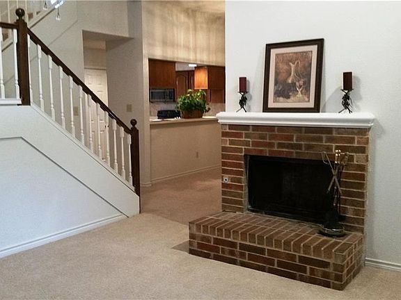 3rd image of 2526 Stanford Ct