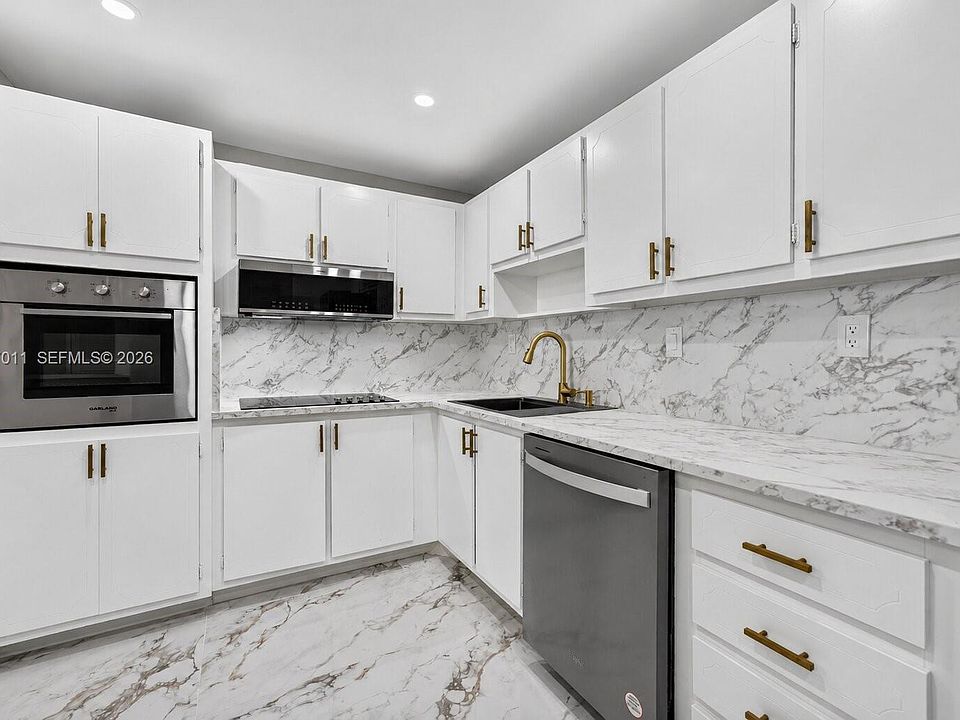 1st image of 19380 Collins Ave APT 608