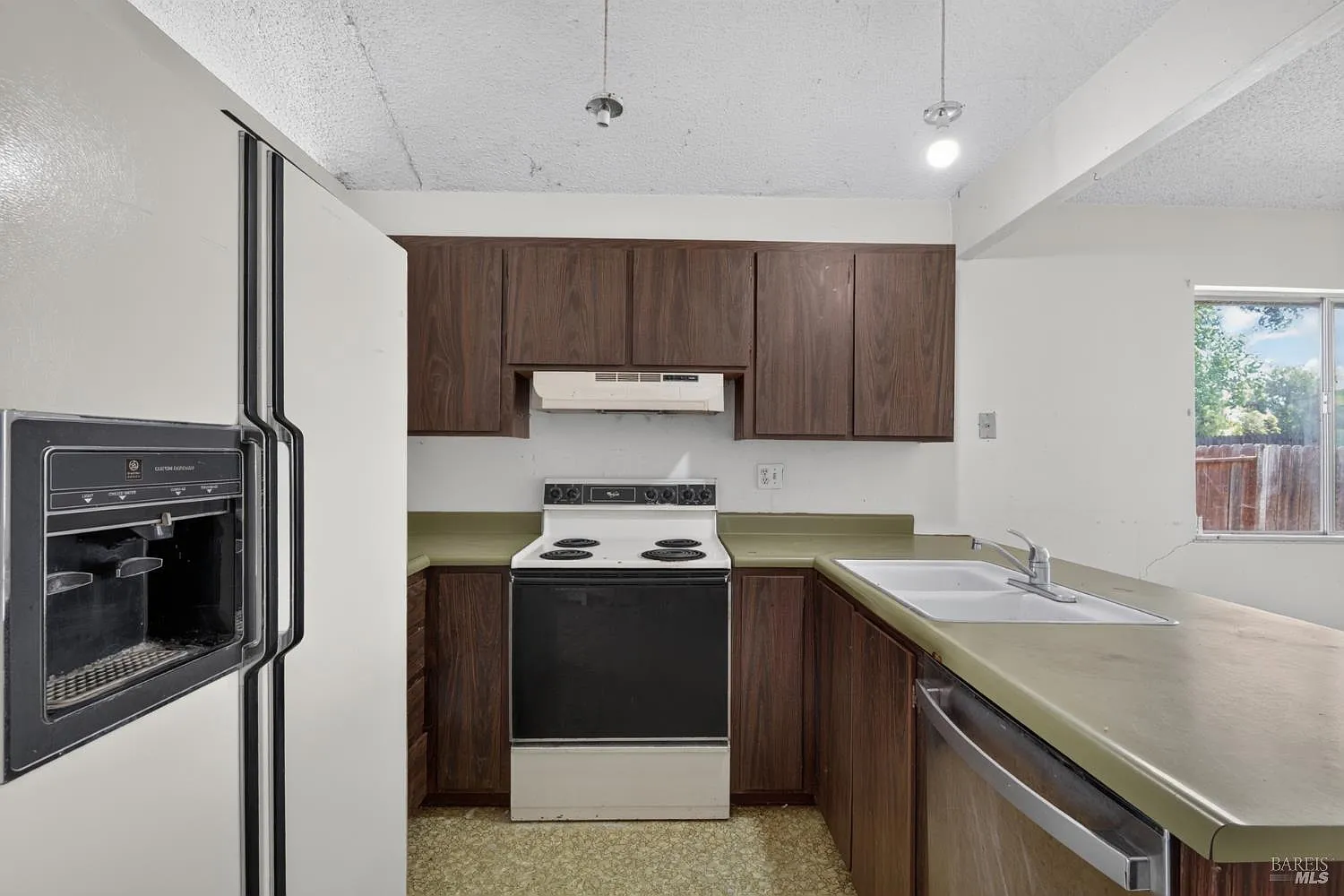 1079 Camino Coronado - Photo 3