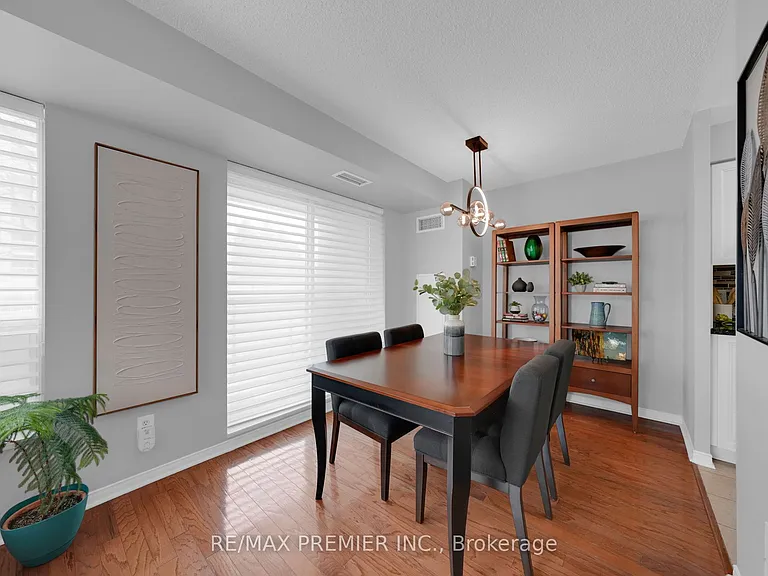 51 Baffin Ct #220 — Photo 21