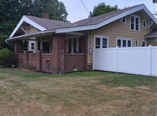 1104 N Howard St, Akron, OH 44310