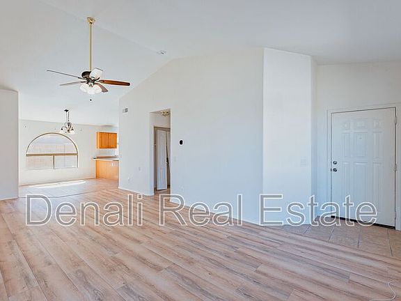 4th image of 43741 W Wade Dr