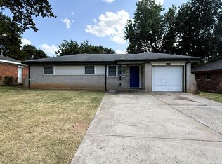 1320 Parkwoods Ter, Midwest City, OK 73110