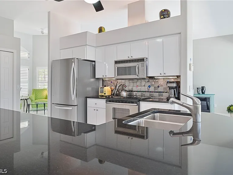 3681 Lakemont Dr — Photo 10