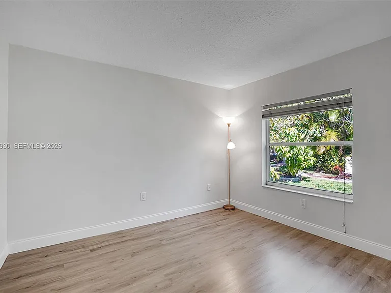 1574 NW 103rd Ter — Photo 36