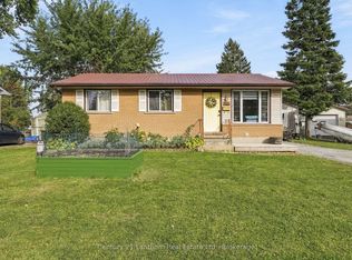 706 Willis St, Kingston, ON K7M 6H3