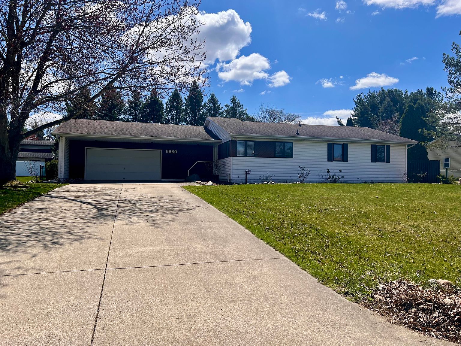 ALMONDWalks on Water 9’4″ 10e0a1616fa08ce777b82f7d20e25d