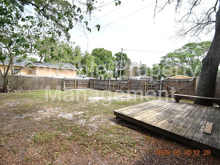 2014 E Linebaugh Ave — Photo 31