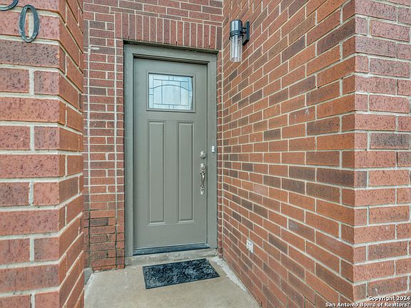 3rd image of 13530 HICKORY TAVERN