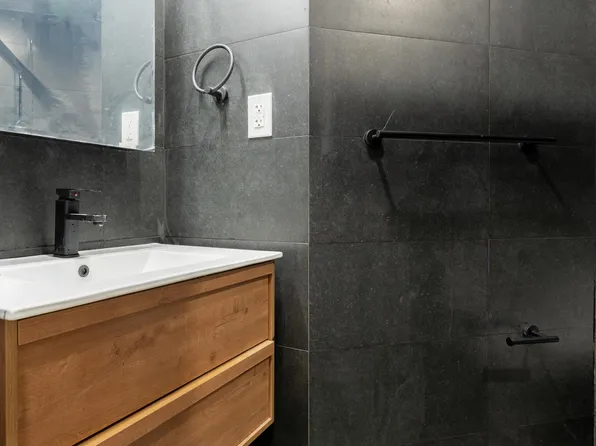 135 West 24th Street image 13 of 17